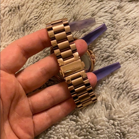 Michael Kors watch - Picture 3 of 5